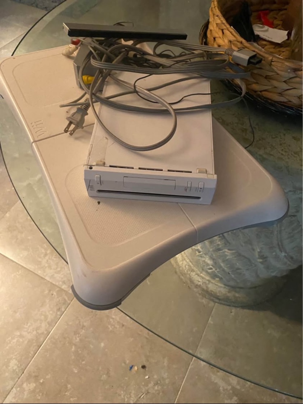 Nintendo White Wii Console with Cables